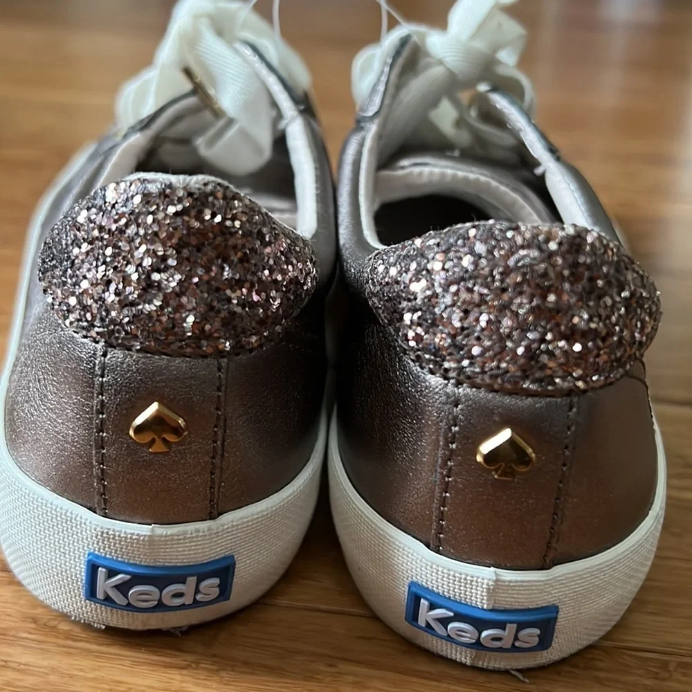 KATE SPADE KEDS Metallic Gray Sneaker sz 9